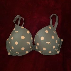 Victoria’s Secret PINK push up bra